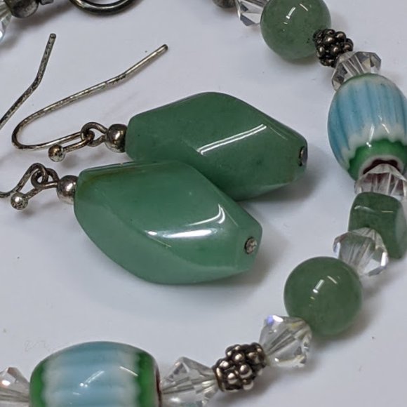 Twisted Green Stone & Melon Bead Crystal Jewelry - Picture 4 of 5